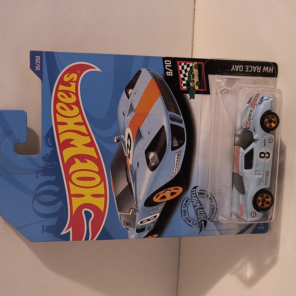 D1 Hot Wheels Ford GT40 gulf plus shipping protector